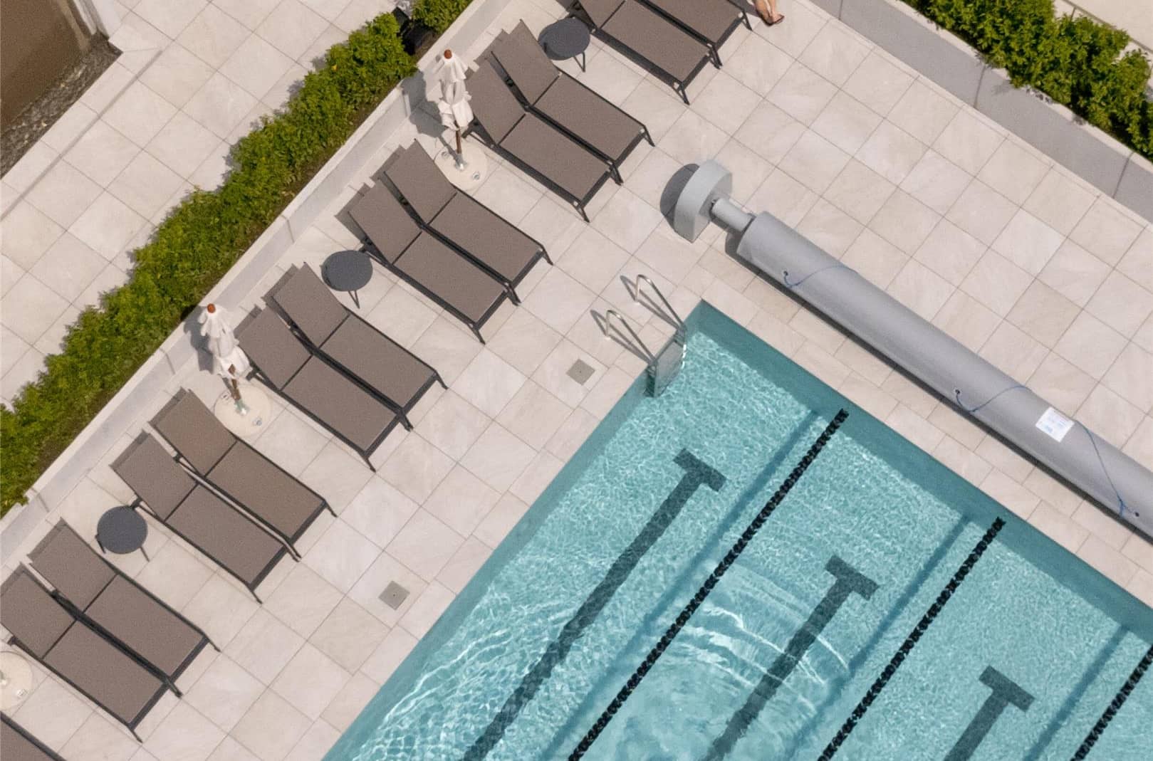 Radisson Collection Hotel, The National Brussels - David Lloyd outdoor pool