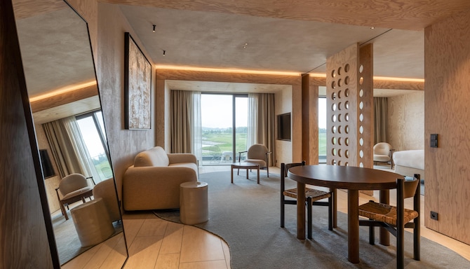 Radisson Collection The National Hotel, Brussels - جناح