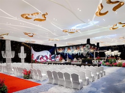 Radisson Golf and Convention Center Batam - Grand Ballroom Wedding Setup corner left
