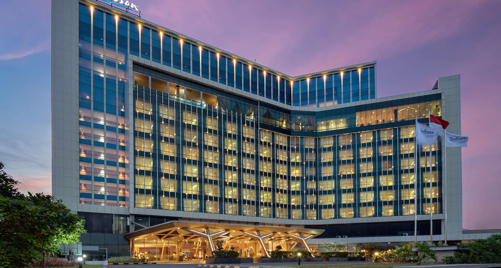 Radisson Golf & Convention Center Batam - Exterior