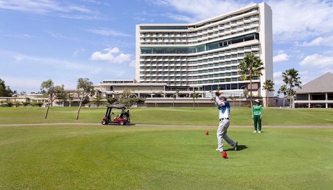 Radisson Golf & Convention Center Batam - Golfcourse