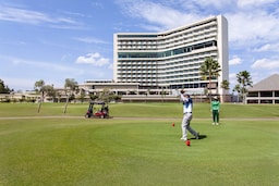 Radisson Golf & Convention Center Batam - Golfcourse