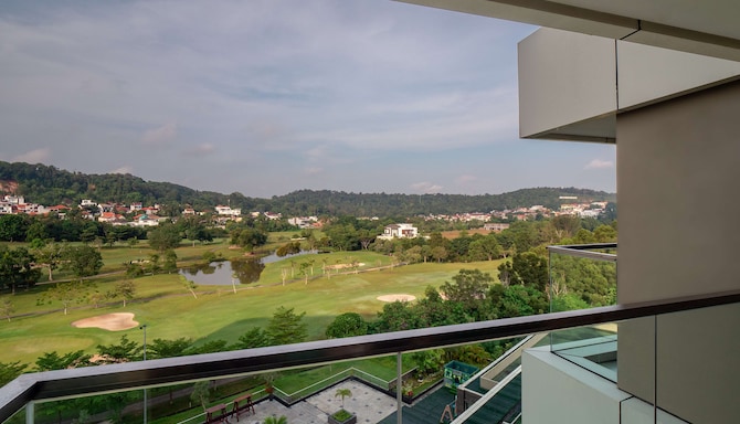 Radisson Golf & Convention Center Batam - Deluxe Room view