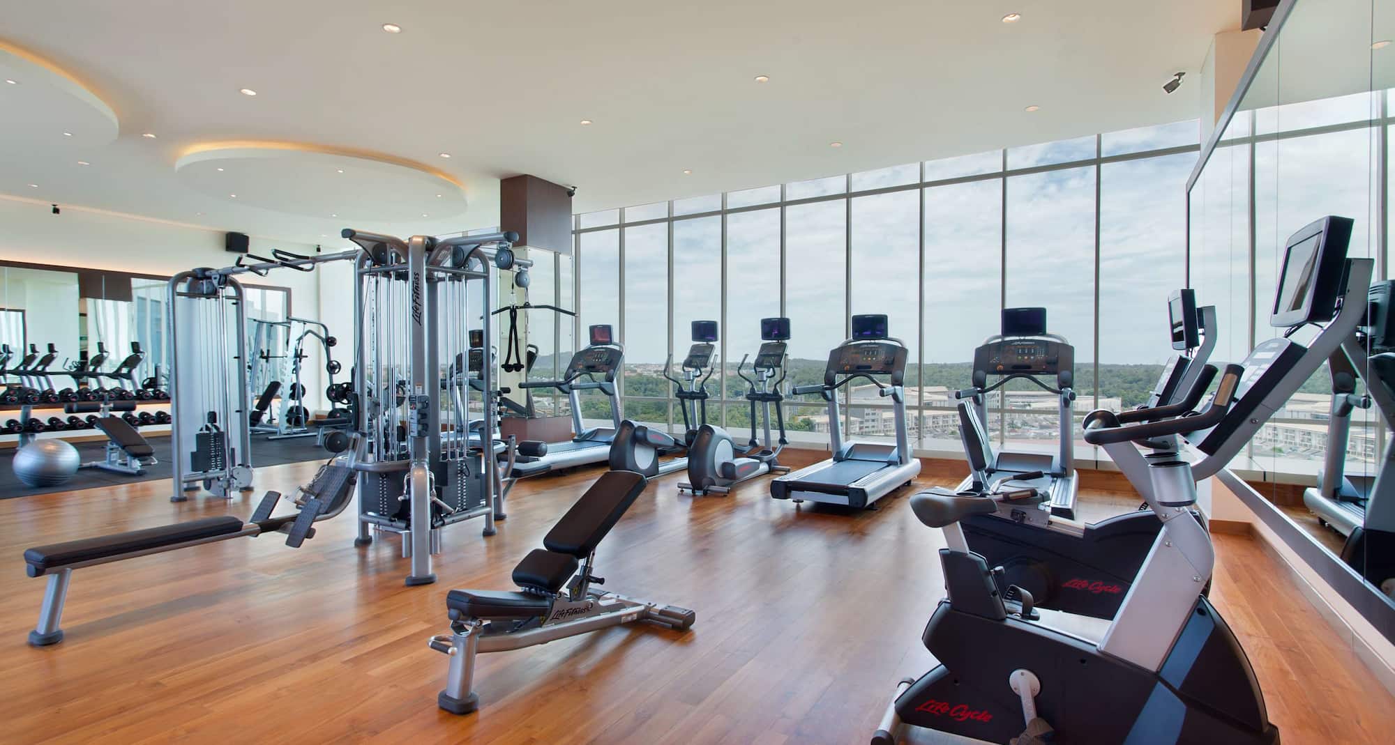 Radisson Golf and Convention Center Batam - Fitness Room