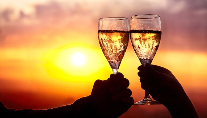 Radisson Golf & Convention Center Batam - Happy Hours