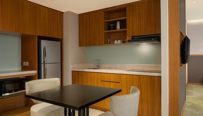 Radisson Golf & Convention Center Batam - Studio Suite Kitchenette
