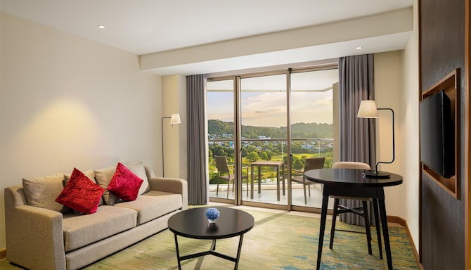 Radisson Golf & Convention Center Batam - One Bedroom Suite Golf View Living Room