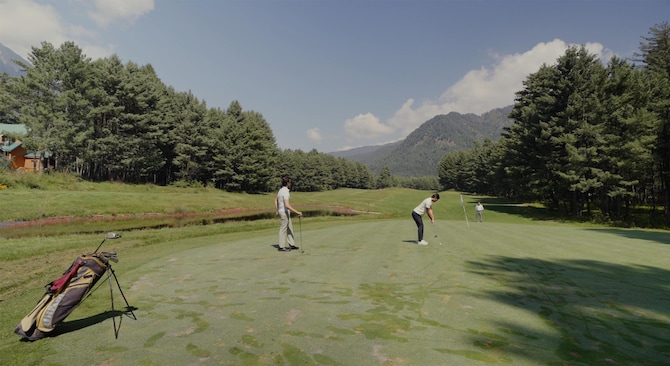 Tee off amidst the breathtaking beauty of Pahalgam, one of the world’s most brilliant golf destinations