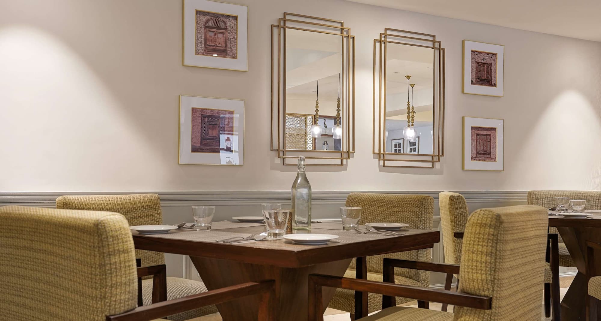 Radisson Golf Resort Pahalgam - Restaurant Mumtaz