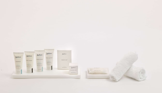 Radisson Golf Resort Pahalgam - Bathroom amenities