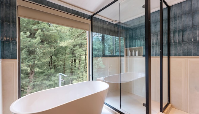 Radisson Golf Resort Pahalgam - Mumtaz Villa Washroom