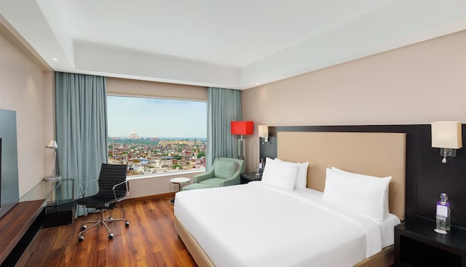 Radisson Hotel Agra - Superior Bedroom Taj View