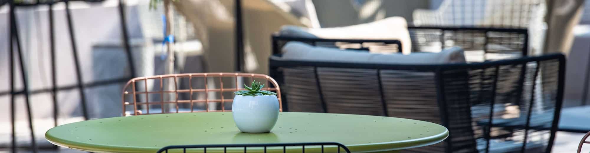 Radisson Hotel Aix En Provence - Outside Restaurant