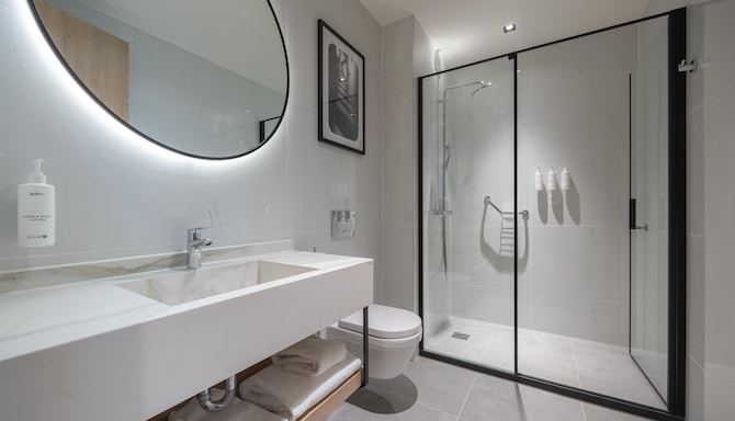 Radisson Hotel Amsterdam Airport Schiphol Hoofddorp - Logeerkamer bad