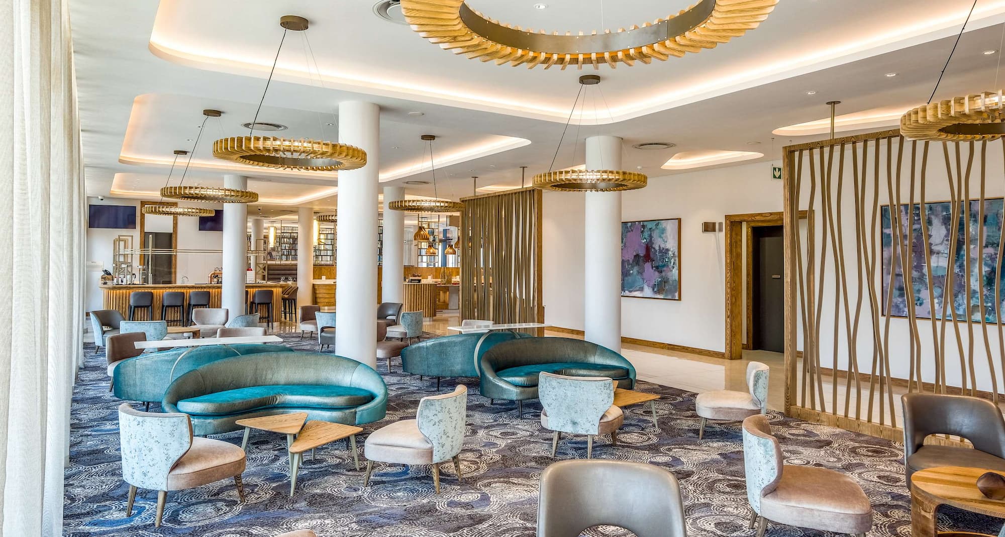 Radisson Hotel & Convention Centre Johannesburg OR Tambo - Lounge and bar