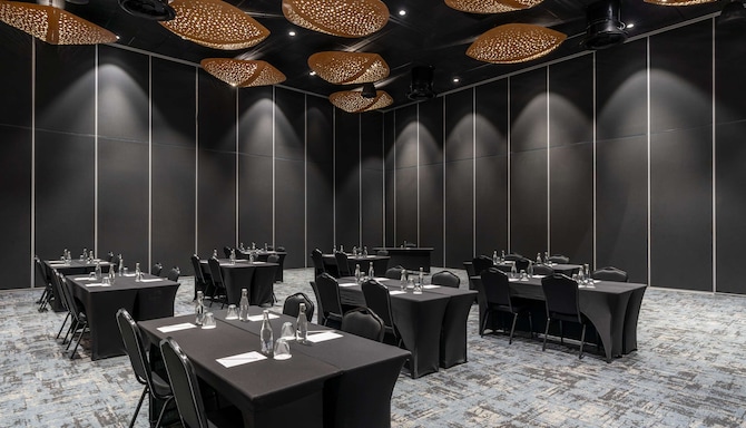 إيكورهوليني 1