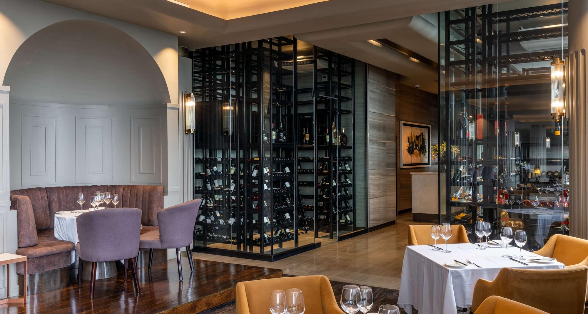 Radisson Hotel and Convention Centre OR Tambo Airport - LevelSeven Restaurant Reception and Beverage View