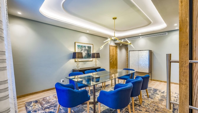 Radisson Hotel and Convention Centre OR Tambo Airport - Diplomatic suite - dining room