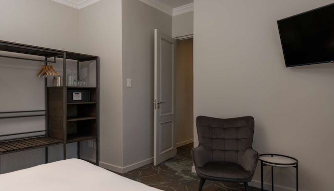 Radisson Hotel and Convention Centre OR Tambo Airport - Boutique Building - Junior Suite
