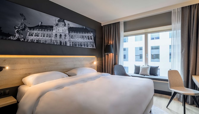 Park Inn by Radisson Antwerp Berchem - 標準客房