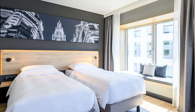 Park Inn by Radisson Antwerp Berchem - Superior Room - Twin bed