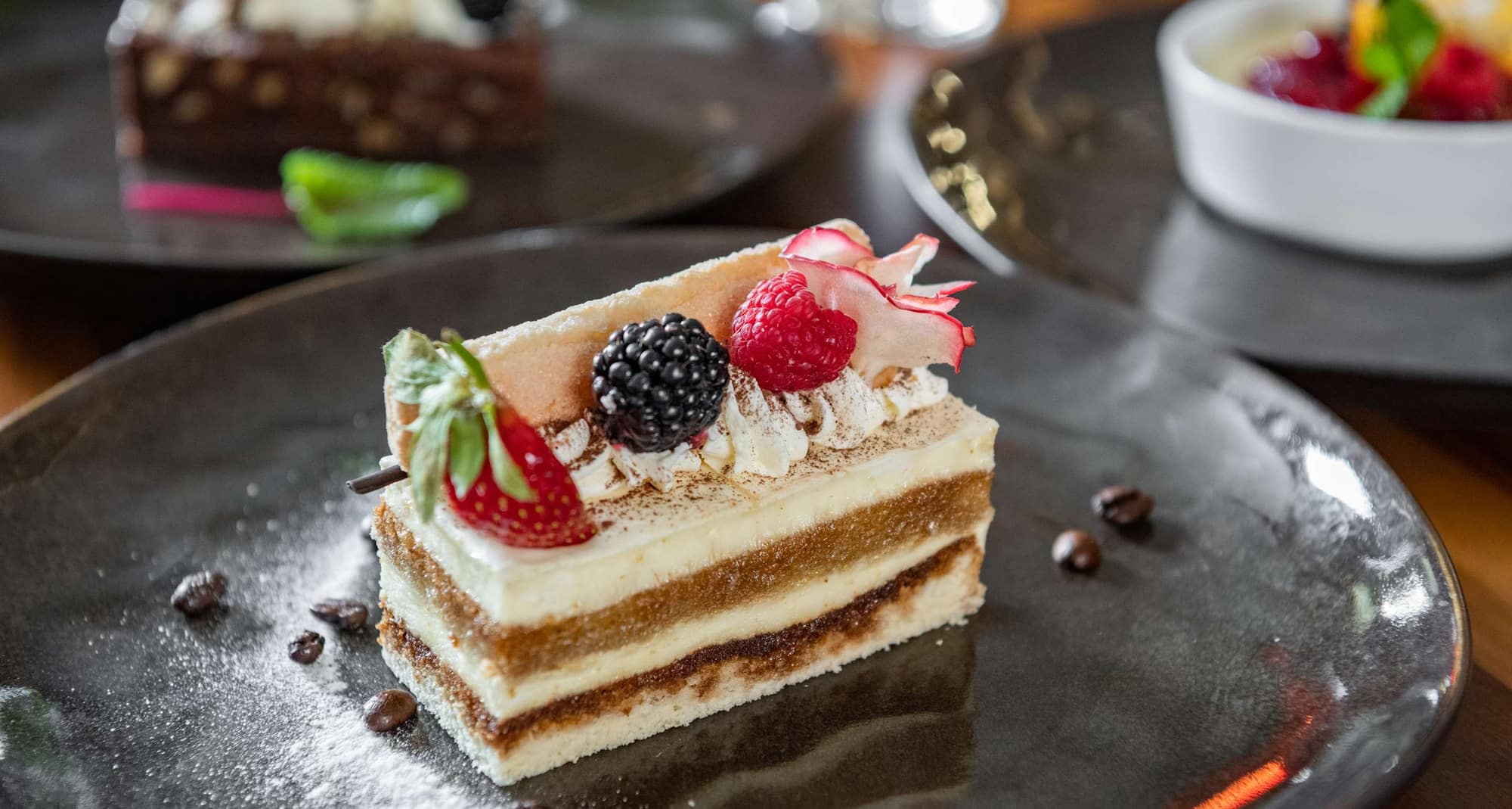 Radisson Hotel and Apartments Dammam Industrial City - RBG Restaurant