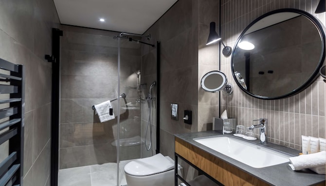 Radisson Hotel & Apartments Gdansk - Standard & Cosy Room bathroom