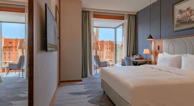 Radisson Hotel & Apartments Gdansk - Superior Room with bay window, river view & spa access