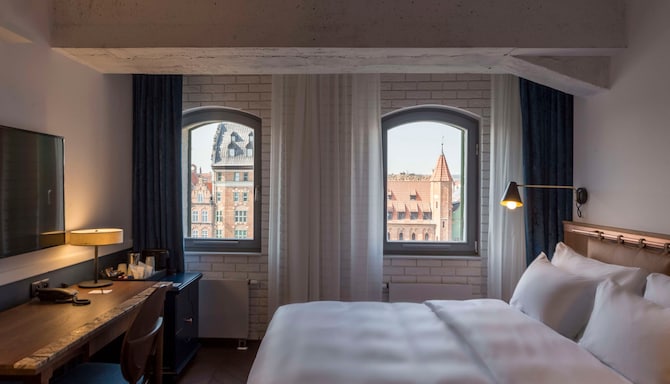 Radisson Hotel & Apartments Gdansk - Old Granary Superior Room with river view