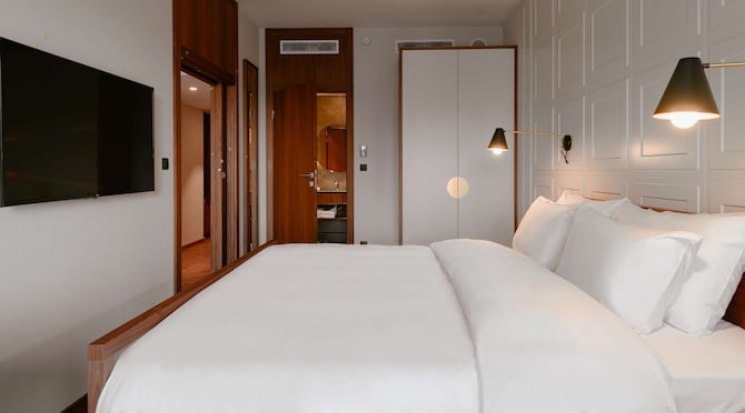 Radisson Hotel & Apartments Gdansk - Suite with river view & spa access