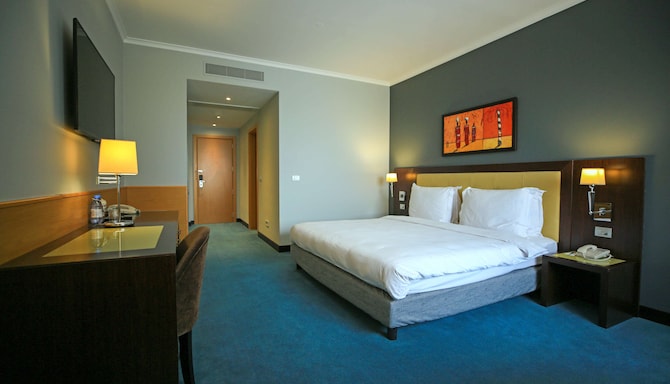 Radisson Hotel Astana - Superior Room