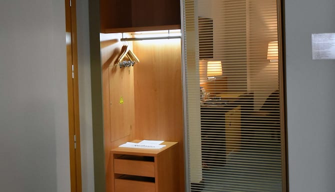 Radisson Hotel Astana - Storage cupboard