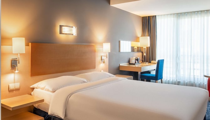 Radisson Hotel Baku - Standard Room