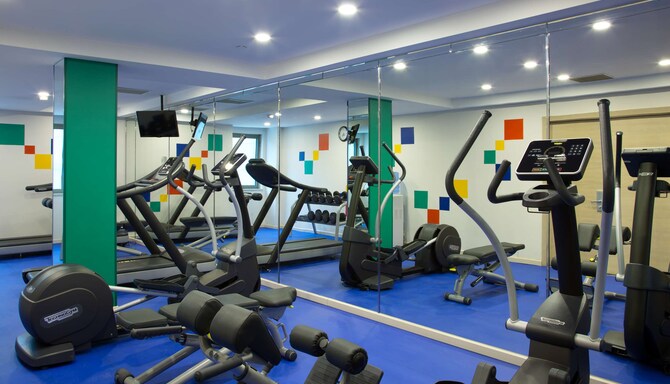Radisson Hotel Baku - Gym