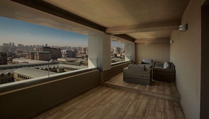 Radisson Hotel Baku - Apartment with Caspian Sea view & terrace