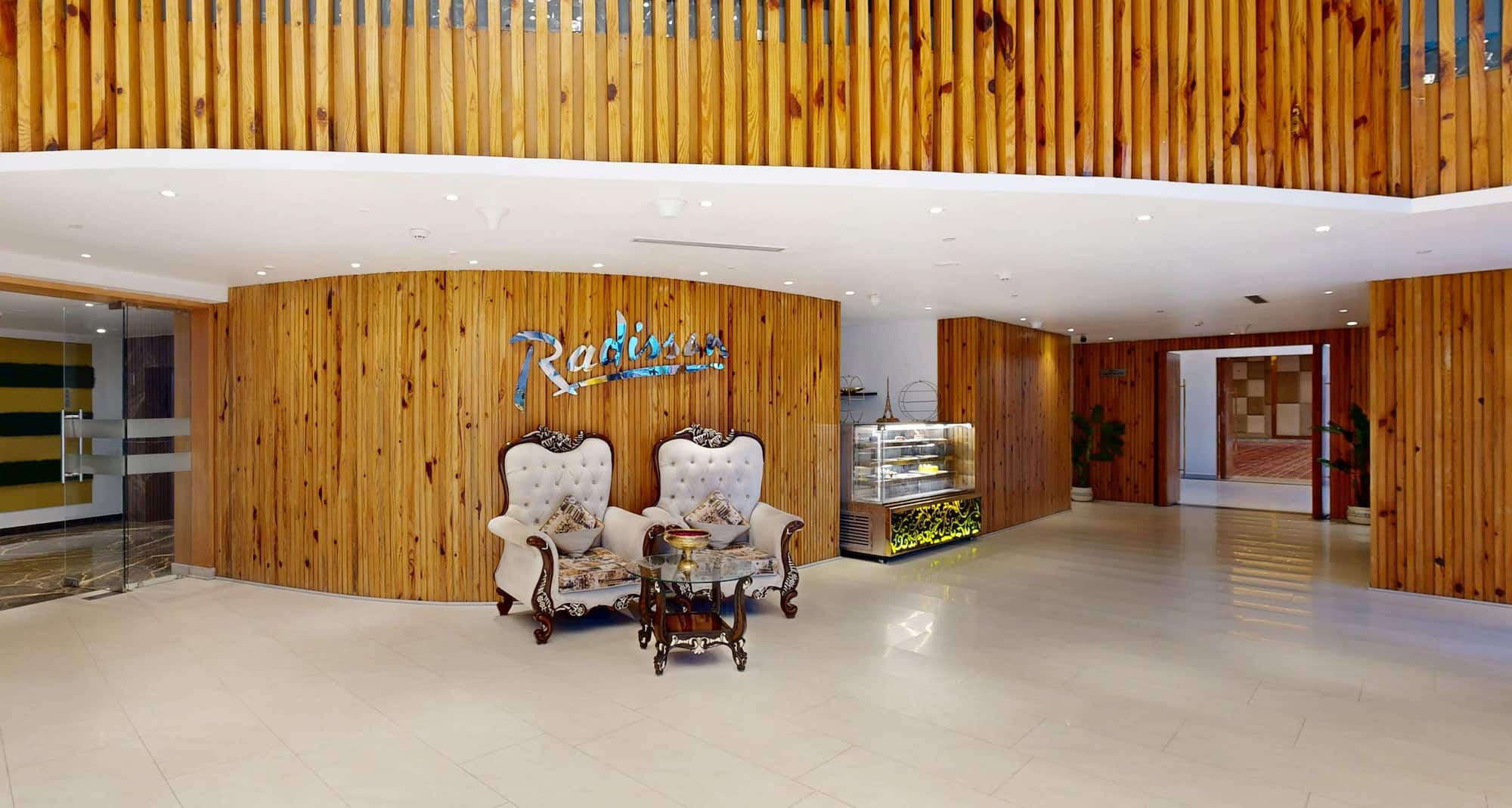 Radisson Hotel Bareilly Airport - Lobby
