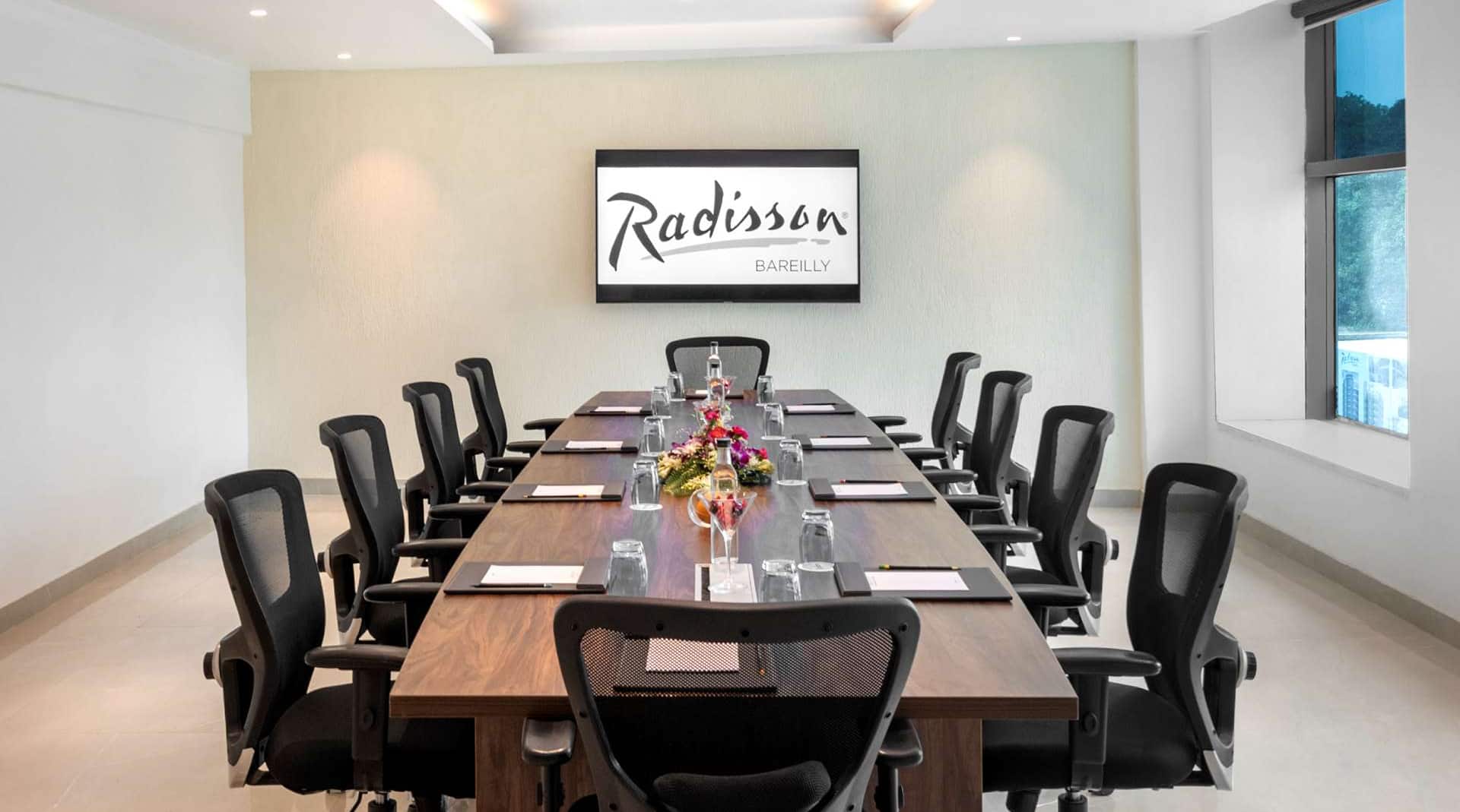 RADISSON HOTEL BAREILLY AIRPORT - Ball Room