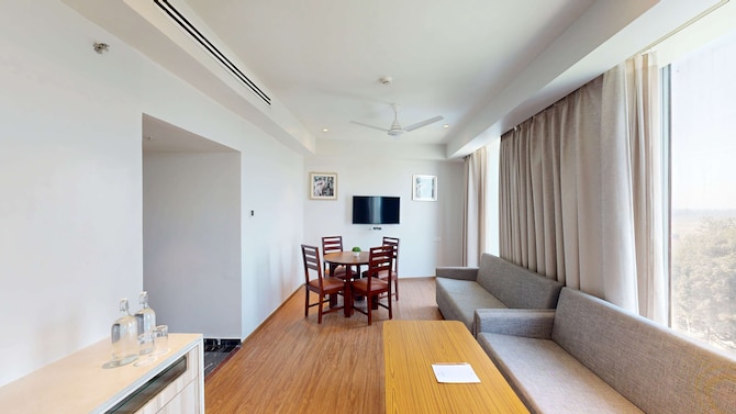 Radisson Hotel Bareilly Airport - Junior Suite