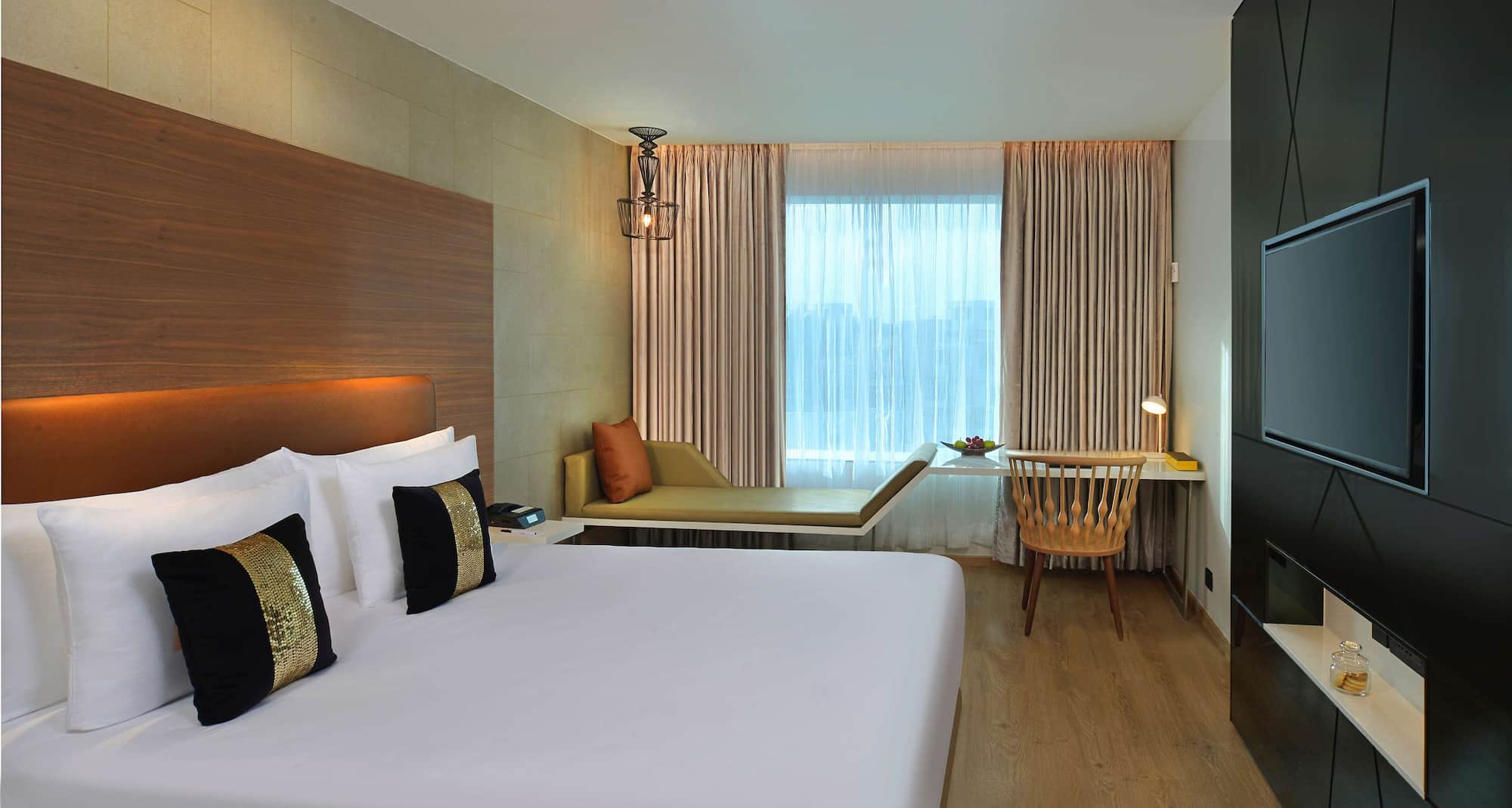 Radisson Hotel Bengaluru City Center - Superior Room-City View
