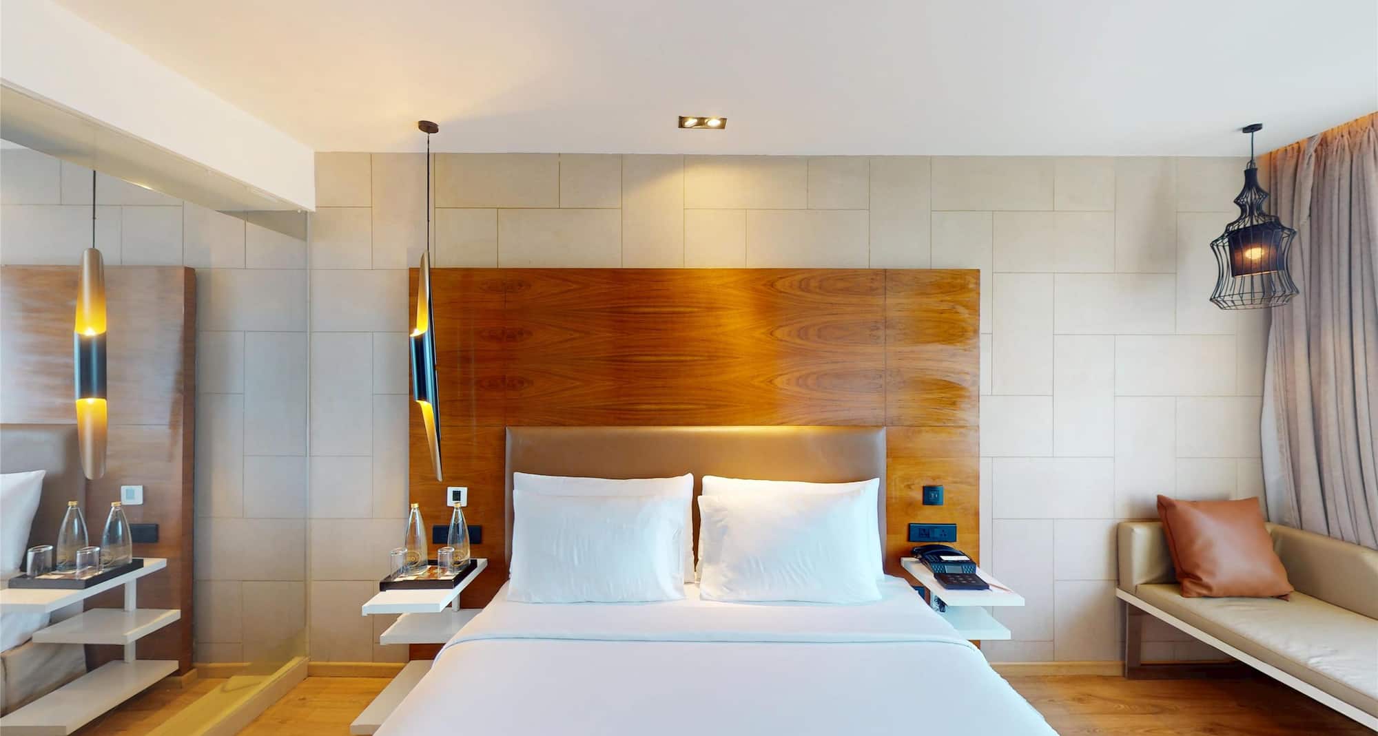 Radisson Hotel Bengaluru City Center - Guest room