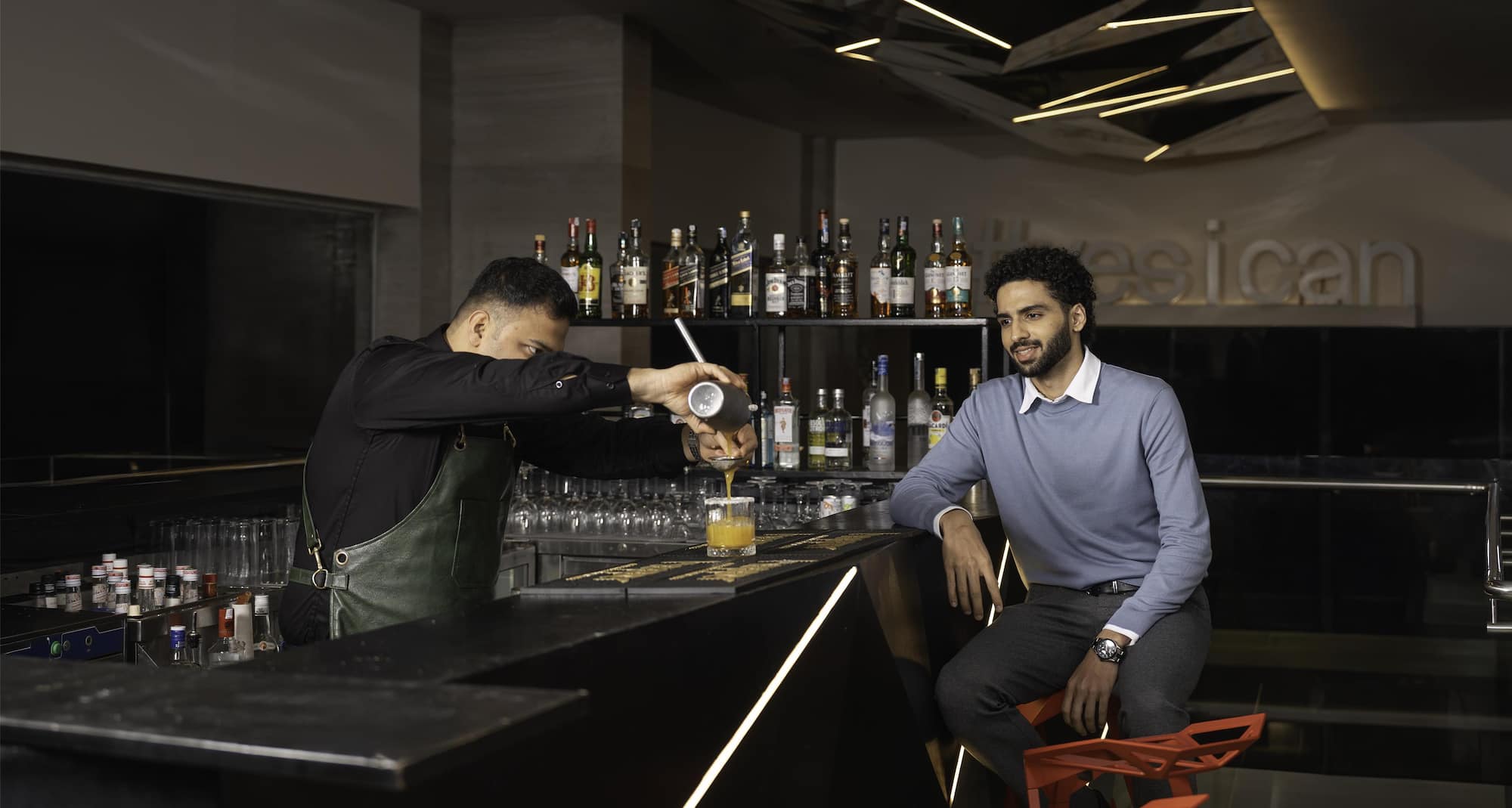 Radisson Hotel Bengaluru City Center - Discover a wide variety of expertly curated beverages at Kari Theory