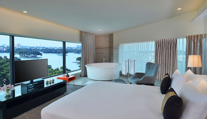 Radisson Hotel Bengaluru City Center - One Bedroom Suite