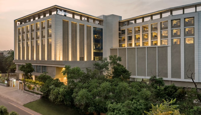 Radisson Hotel Bhopal - Exterior