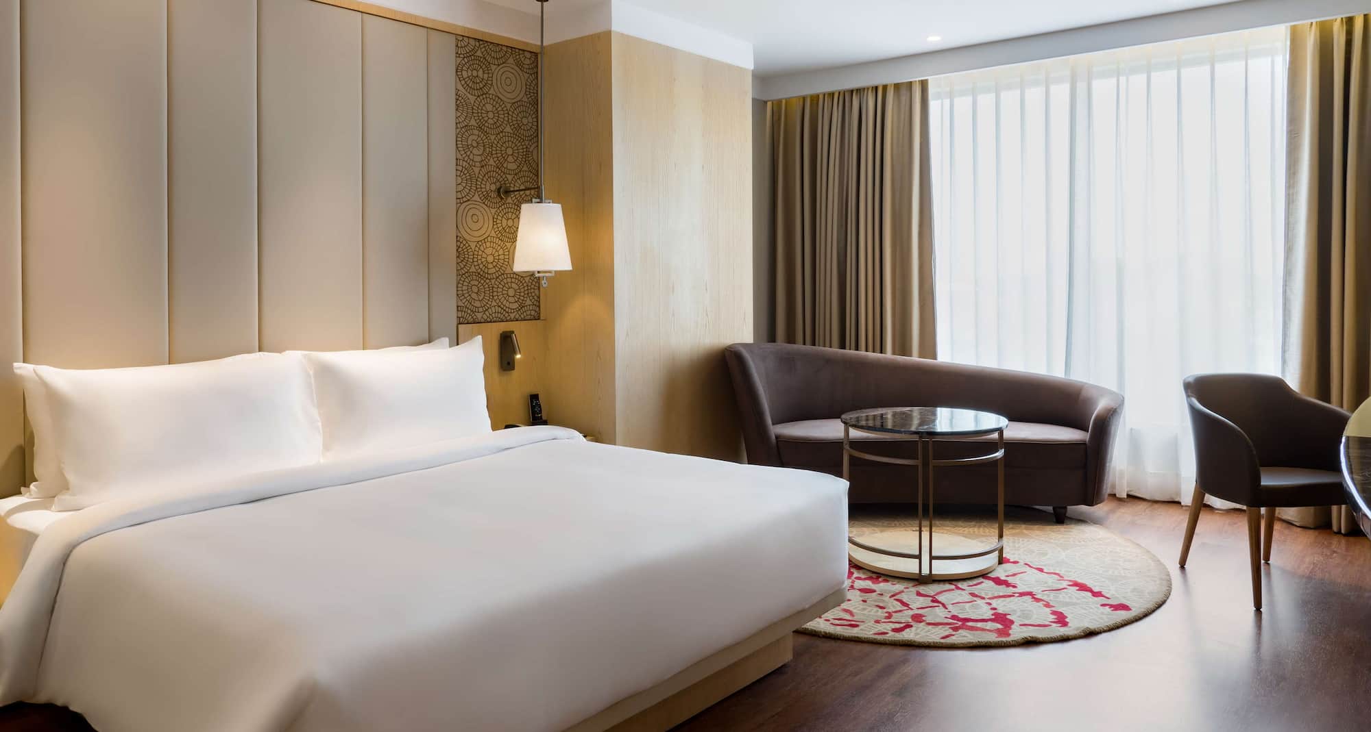 Radisson Hotel Bhopal - Guest room - King Bed