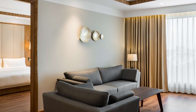 Radisson Hotel Bhopal - Deluxe Suite
