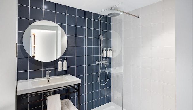 Radisson Hotel Bordeaux Saint Jean - Bad im Gästezimmer