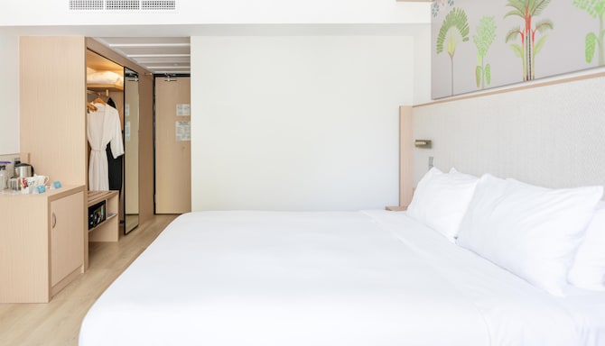 Radisson Hotel Brunei Darussalam - Superior Room