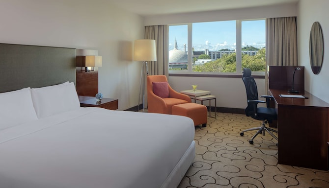 Radisson Hotel Brunei Darussalam - Business Class Room