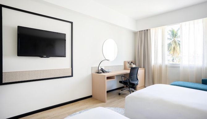Radisson Hotel Brunei Darussalam - Deluxe Room