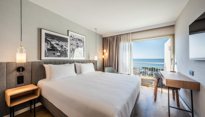 Radisson Hotel Cannes Seaside - Premium Room Sea View & Balcony